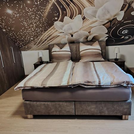 Brini'S Ferienwohnung Im Gruenen Lage  Bagian luar foto